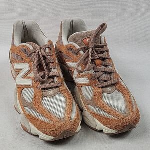 Women's New Balance 9060 Running Shoes